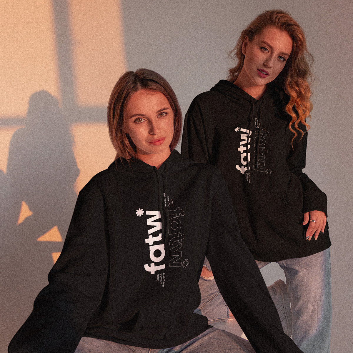 iconic hoodie black